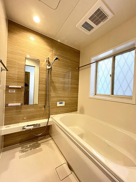 名古屋市守山区元郷２丁目の浴室