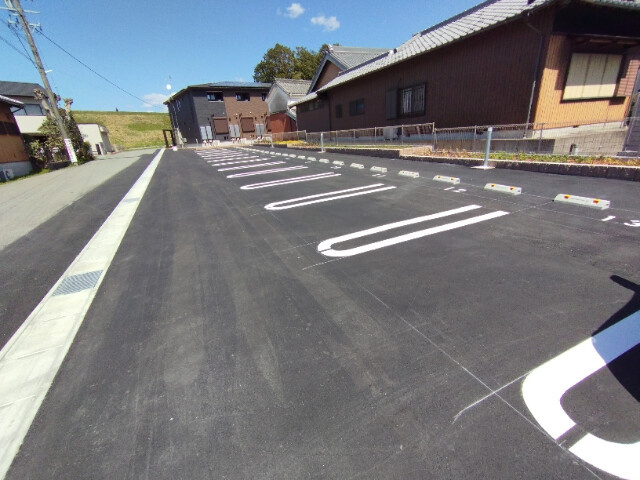 レスポワール　ドゥ　シュドの駐車場