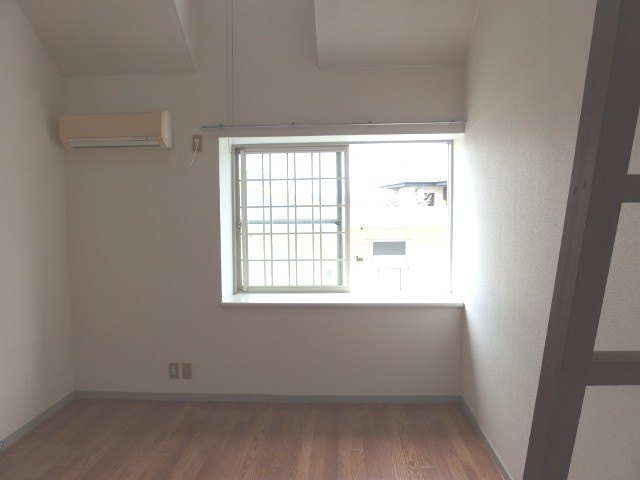 戸崎ハイツAの居間・リビング