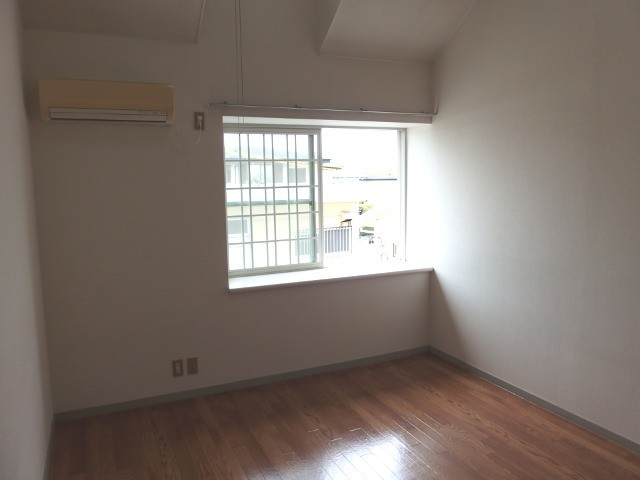 戸崎ハイツAの居間・リビング