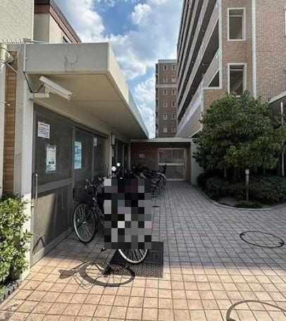 ブランズ萱島の駐輪場|■物件内覧・資金計画相談・住宅ローン相談、リフォーム相談、お問合せ受付中■
※当日・翌日のご内覧、ご相談はお電話でのお問合せがスムーズです！