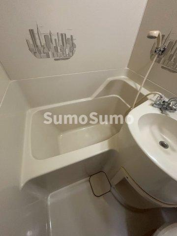 サンビラ大手前の浴室|コンパクトで使いやすいお風呂です