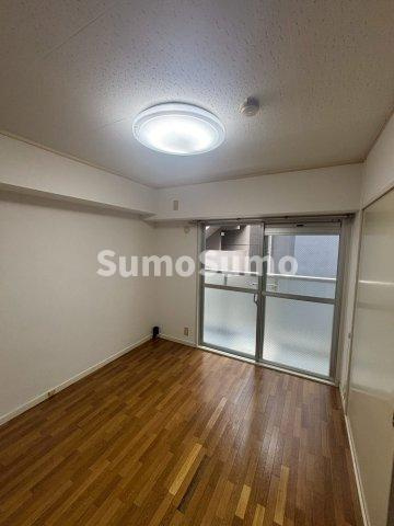 サンビラ大手前の居間・リビング|ゆったりとしたリビングです