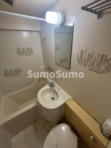 サンビラ大手前の洗面所|コンパクトで使いやすい洗面所