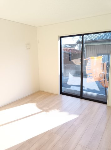 筑西市井上　第1　1号棟の洋室