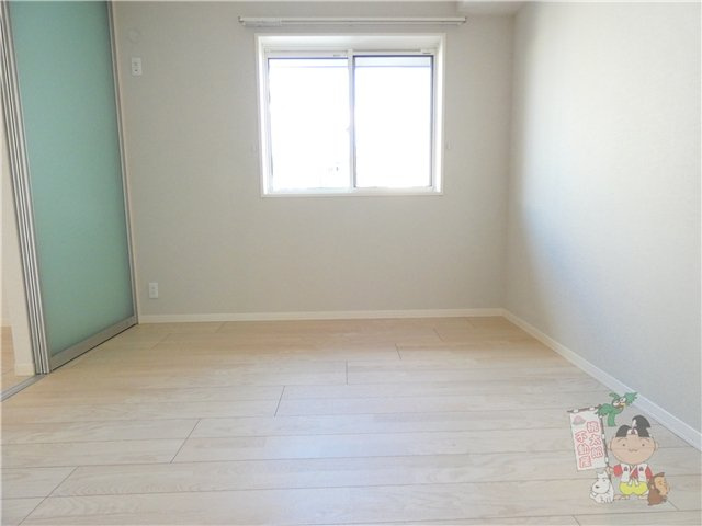 サニーコートの洋室