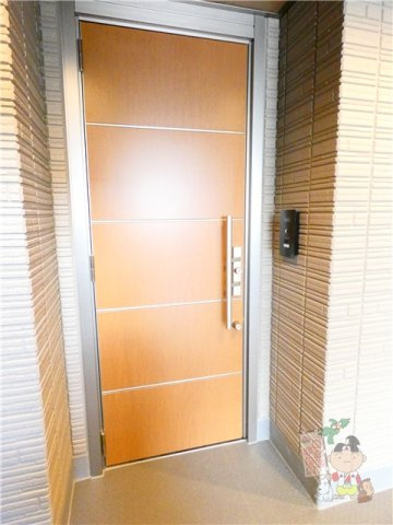 サニーコートの玄関