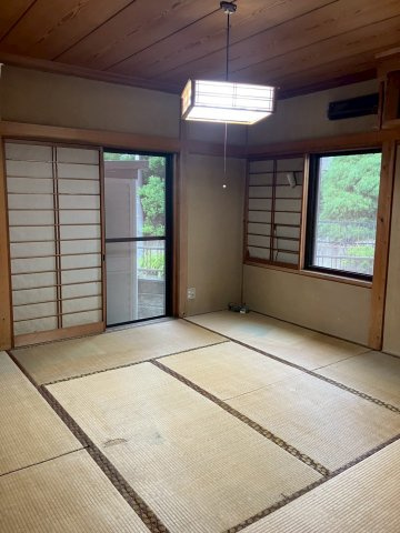 川内町2丁目たかのす団地内戸建の居間・リビング