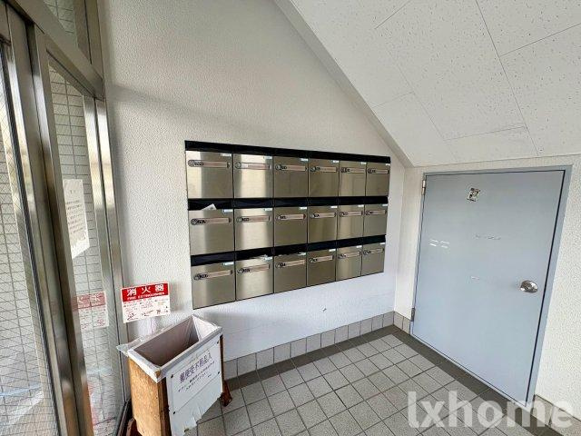 カルム総持寺のロビー|建物の内部です