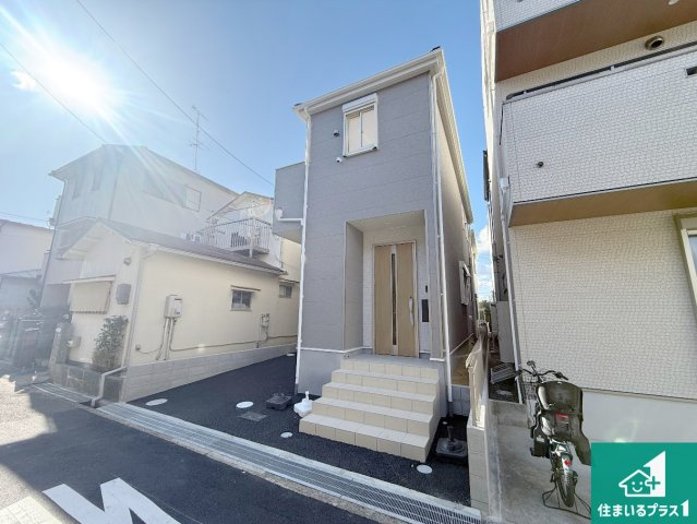 高槻市竹の内町　第4期　新築一戸建ての外観|お客様に長く安心して住んでいだだける事にこだわった家づくり！住んでからのアフターサービスにもしっかりと取り組んでいます！