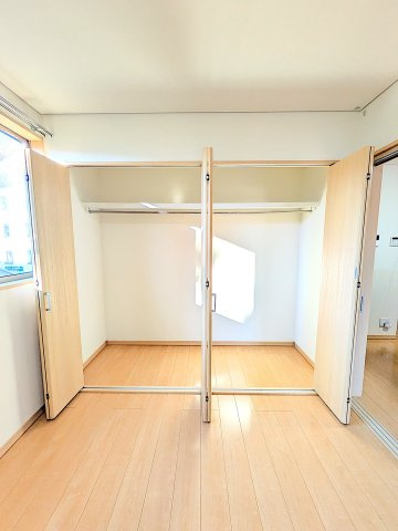 ミトラヒルズ　Ⅵの駐車場