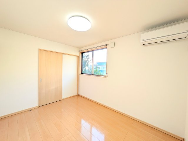 ミトラヒルズ　Ⅵの洋室