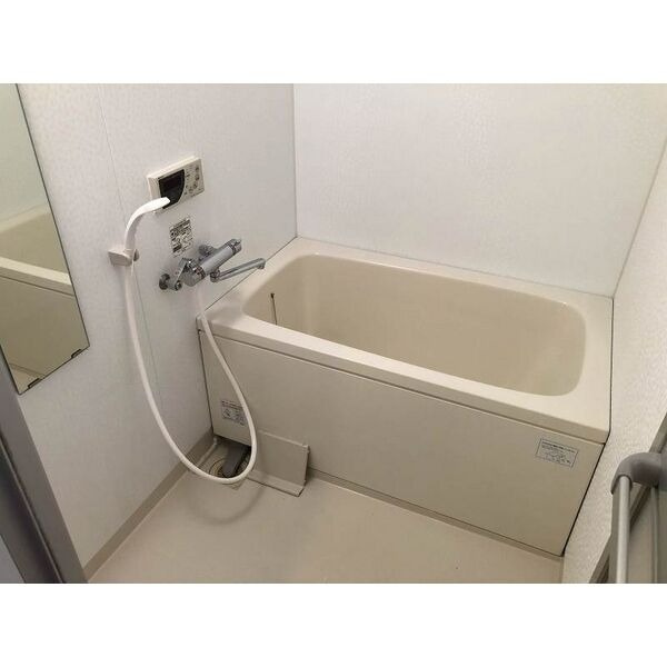 グラート岡崎の浴室