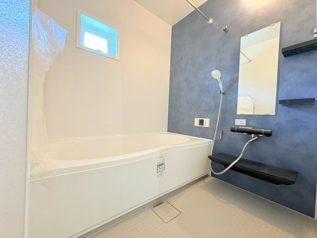 泉涌寺東林町2号地の浴室