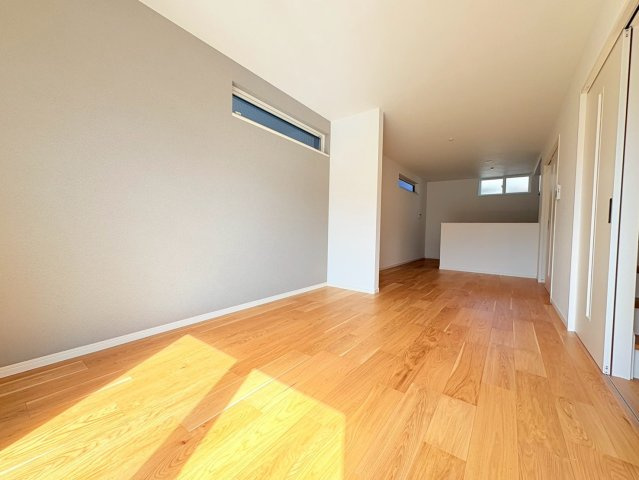 泉涌寺東林町2号地の洋室