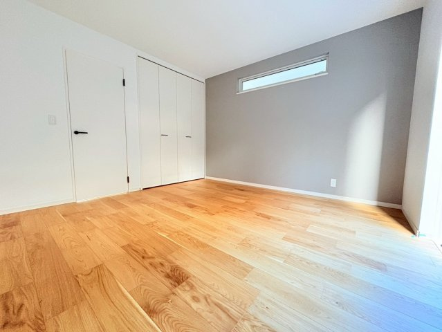 泉涌寺東林町2号地の洋室