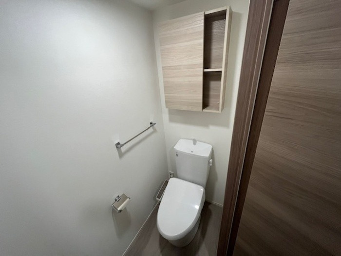 Ｄ－ａｖａｎｃｅ上六名のトイレ