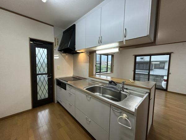 西条市大町326-14　中古住宅のキッチン|リフォーム中