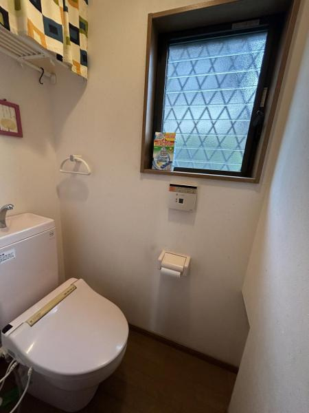 西条市大町326-14　中古住宅のトイレ