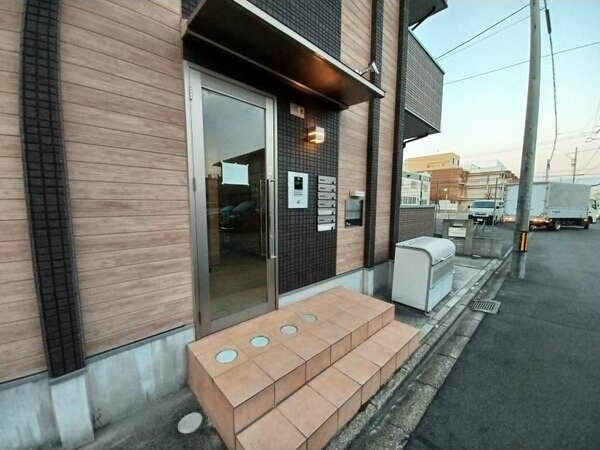 マイヴィレッタ河岸のエントランス