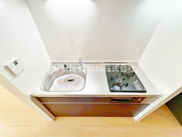 小平市学園東町３丁目のアパートのキッチン