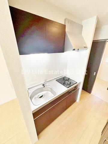 小平市学園東町３丁目のアパートのキッチン