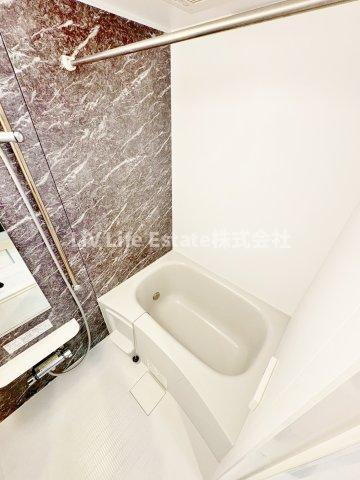 小平市学園東町３丁目のアパートの浴室