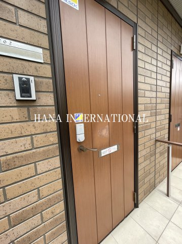 ピヴォワーヌの玄関