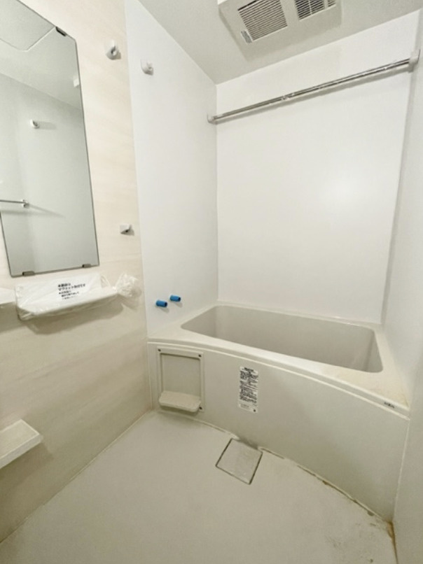 アプリーレ松屋町の浴室