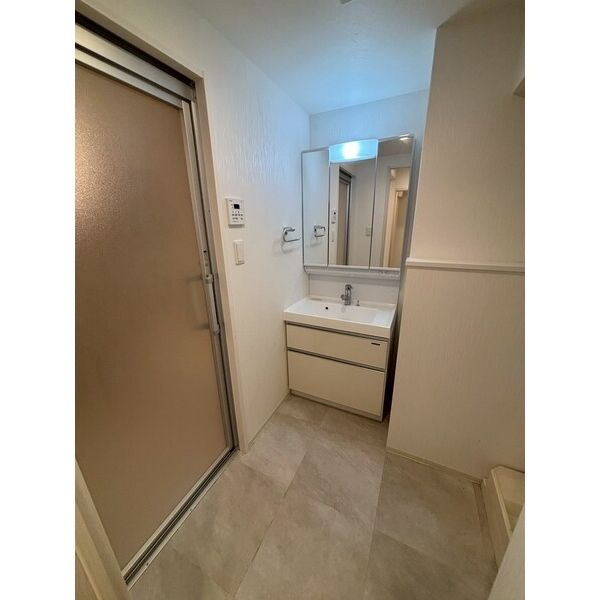 プレジオ九条の独立洗面台