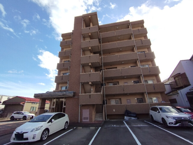 グラシャスベル広幡の外観