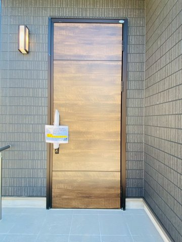 ハートフルタウン／北区龍田弓削１丁目／１号棟の玄関