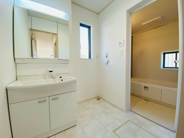 ハートフルタウン／北区龍田弓削１丁目／１号棟の独立洗面台