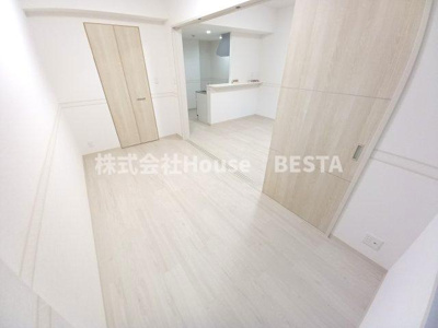 【洋室】 | Sector Port