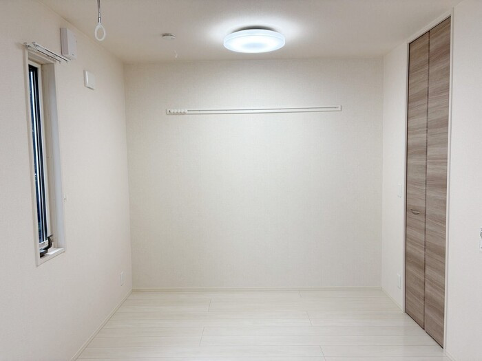 アンソレイエⅢの内装|洋室