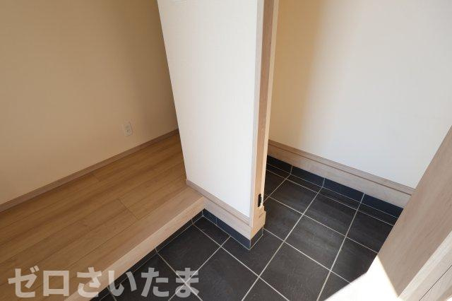 《仲介手数料無料》北区吉野町２丁目217-10新築一戸建てハートフルタウンの玄関