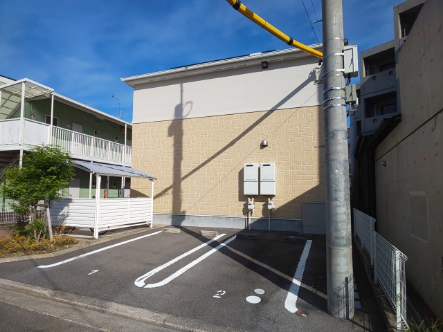 キャトルセゾン（伊賀）の駐車場