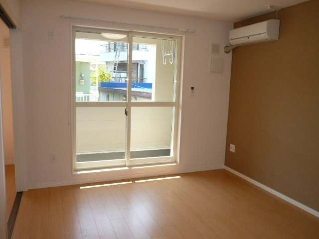 キャトルセゾン（伊賀）の居間・リビング