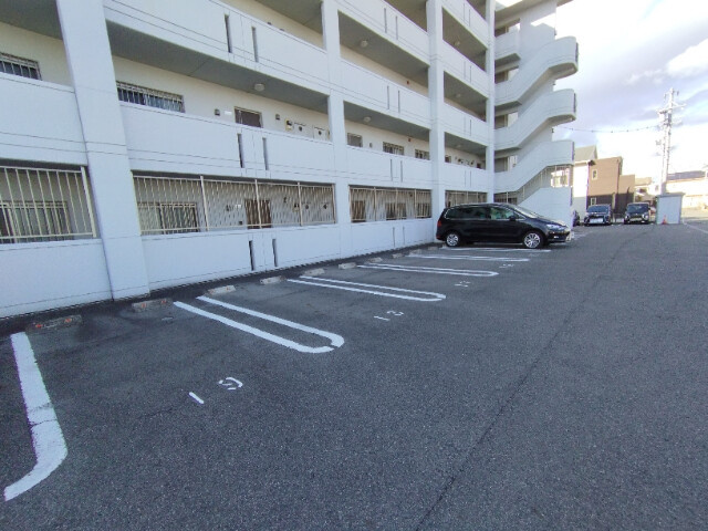 ＡＧＵＮの駐車場