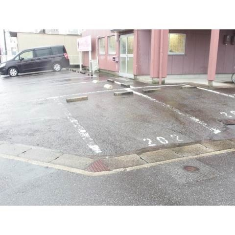 コーポ太田の駐車場