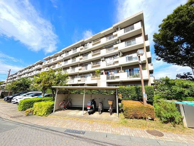 ホームタウン南大沢の画像