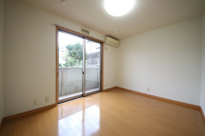 【寝室】 | サンファームＫ