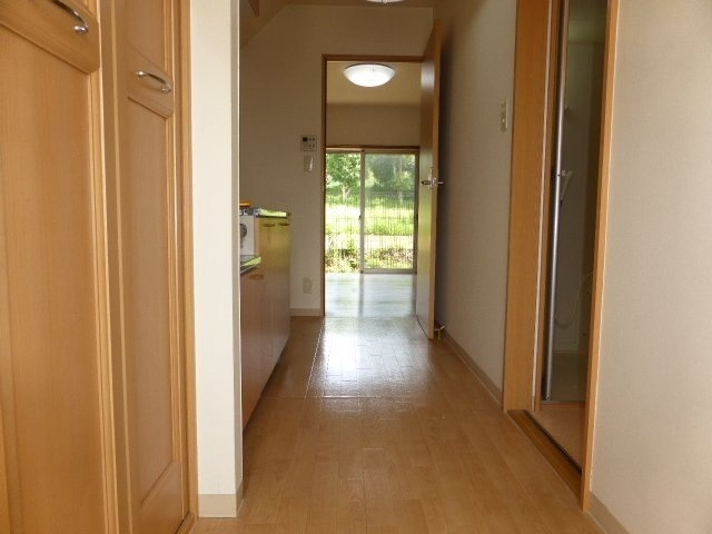 ヴィレッジゆたかⅡの玄関