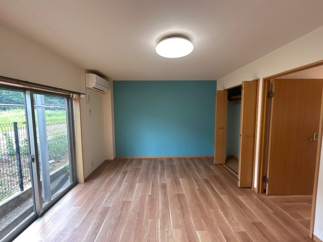 ヴィレッジゆたかⅡの居間・リビング