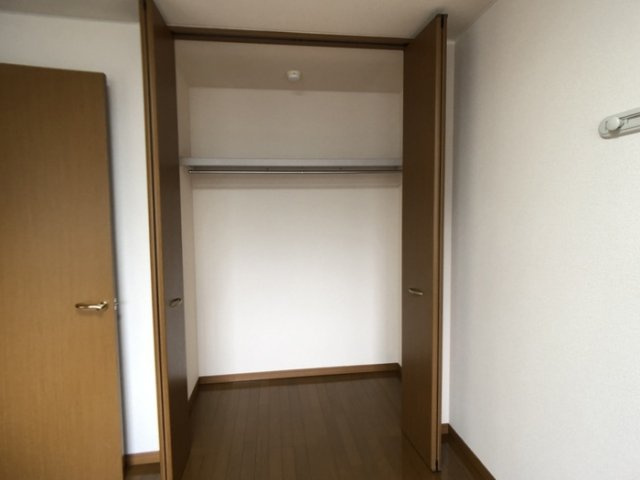 メゾン２８６の収納|北洋室