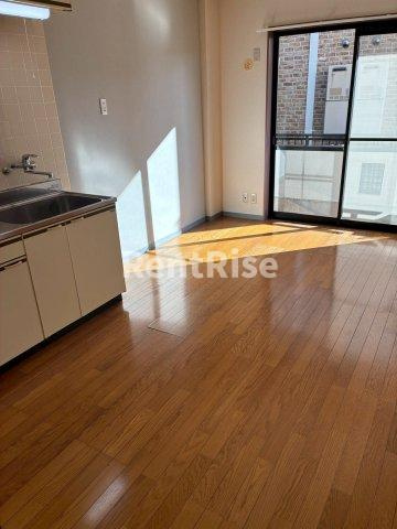 プロスパ六番街の居間・リビング