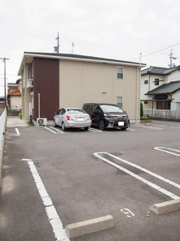 カノンの駐車場