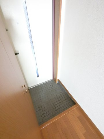 オーキッドレジデンス千葉中央の玄関