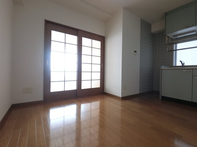 オーキッドレジデンス千葉中央の居間・リビング