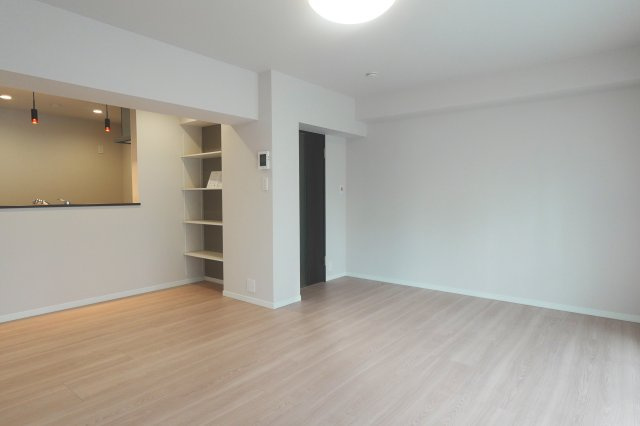 綾瀬ファイナンスの居間・リビング